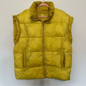 Free People Movement In a Bubble Puffer Vest Banana Cream yellow small oversized